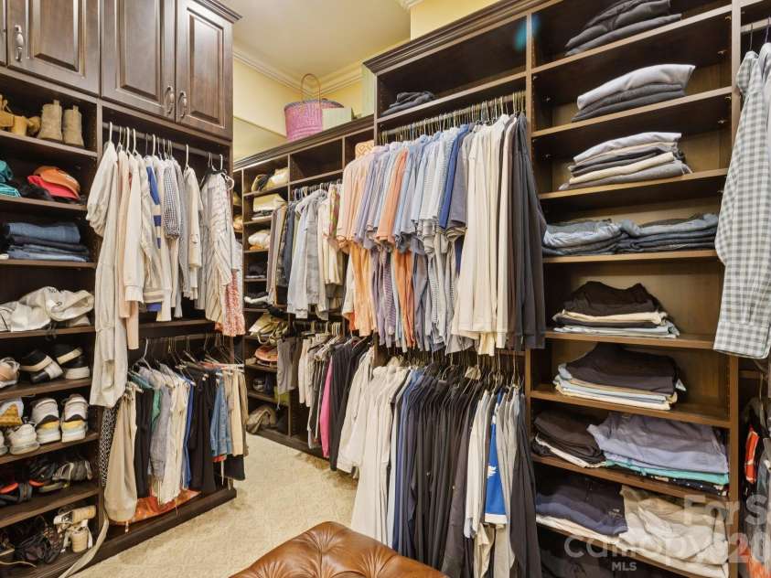 2900 Cutter Court, Waxhaw, NC 28173.  MLS# CAR4392971, YatesRealty ID 31378. Custom Closet