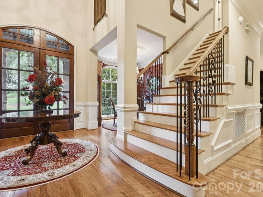 2900 Cutter Court, Waxhaw, NC 28173.  MLS# CAR4392971, YatesRealty ID 31378. Foyer