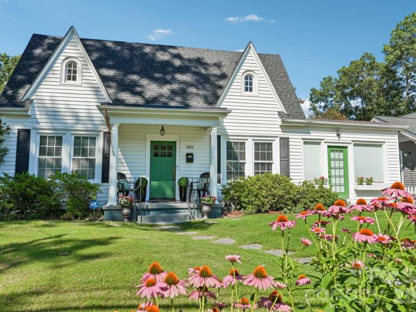 355 Union Street, Concord, NC 28025.  MLS# CAR4389819, YatesRealty ID 31379. 