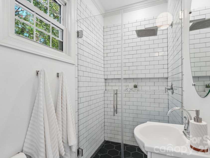 355 Union Street, Concord, NC 28025.  MLS# CAR4389819, YatesRealty ID 31379. 