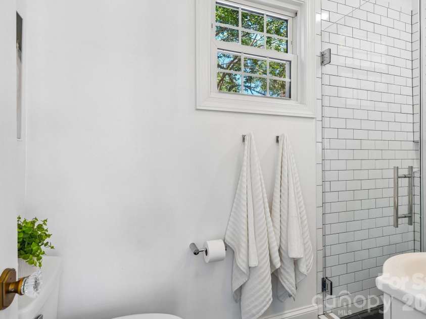 355 Union Street, Concord, NC 28025.  MLS# CAR4389819, YatesRealty ID 31379. 