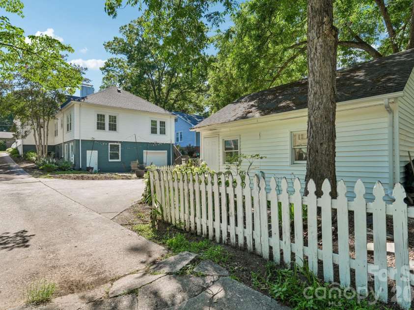 355 Union Street, Concord, NC 28025.  MLS# CAR4389819, YatesRealty ID 31379. 