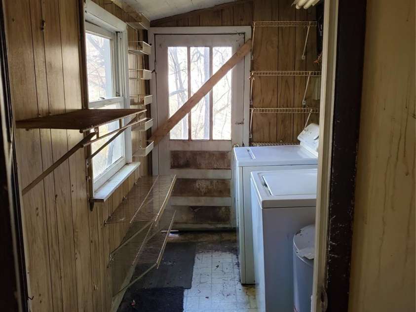 28 Plemmons Street, Canton, NC 28716.  MLS# CAR4240037, YatesRealty ID 3138. 