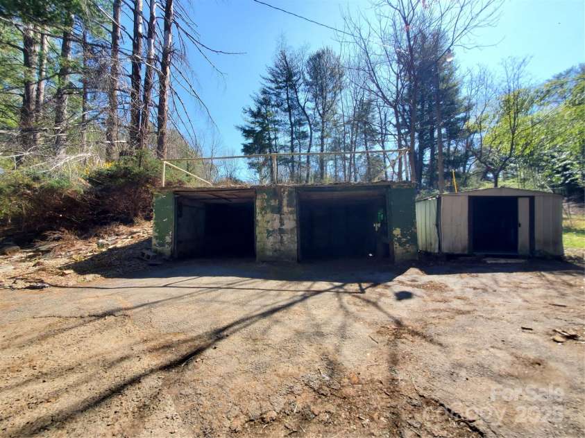 28 Plemmons Street, Canton, NC 28716.  MLS# CAR4240037, YatesRealty ID 3138. 
