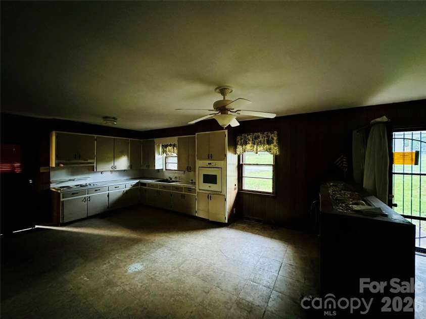 107 Conley Street, Morganton, NC 28655.  MLS# CAR4392726, YatesRealty ID 31380. 
