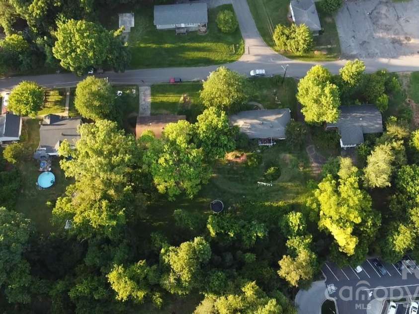 107 Conley Street, Morganton, NC 28655.  MLS# CAR4392726, YatesRealty ID 31380. 