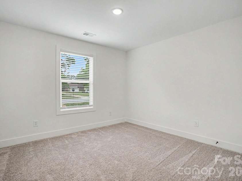 1101 Rogers Lake Road, Kannapolis, NC 28081.  MLS# CAR4385486, YatesRealty ID 31382. 