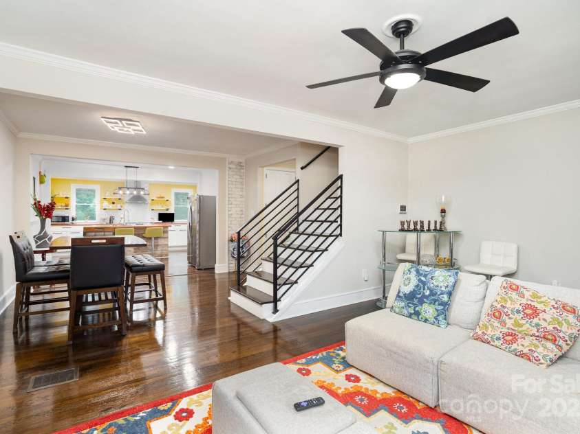 1110 New Hope Road, Gastonia, NC 28054.  MLS# CAR4287099, YatesRealty ID 31383. 