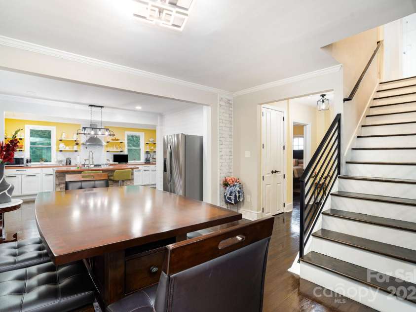 1110 New Hope Road, Gastonia, NC 28054.  MLS# CAR4287099, YatesRealty ID 31383. 