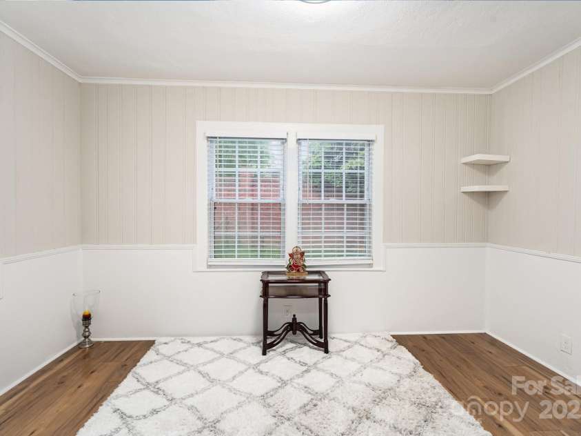 1110 New Hope Road, Gastonia, NC 28054.  MLS# CAR4287099, YatesRealty ID 31383. 