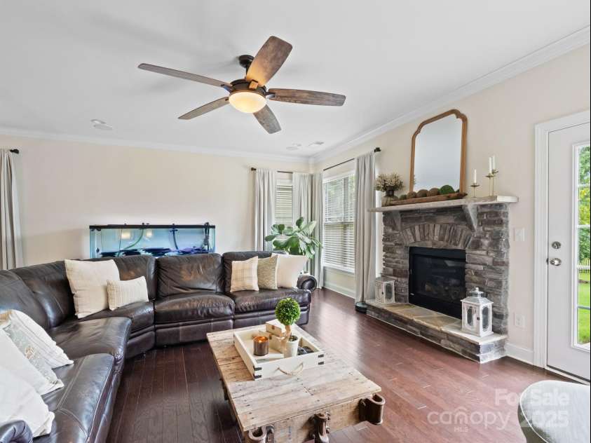 12610 Old Westbury Drive, Cornelius, NC 28031.  MLS# CAR4289586, YatesRealty ID 31384. 