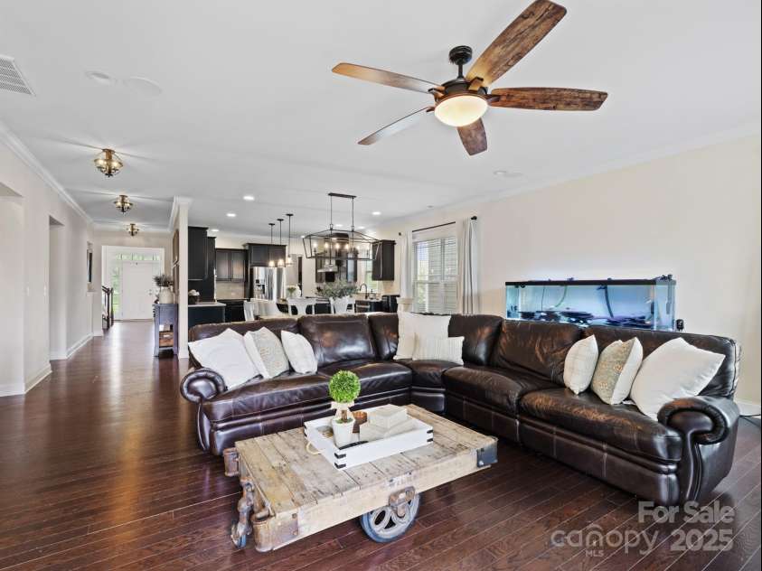 12610 Old Westbury Drive, Cornelius, NC 28031.  MLS# CAR4289586, YatesRealty ID 31384. 