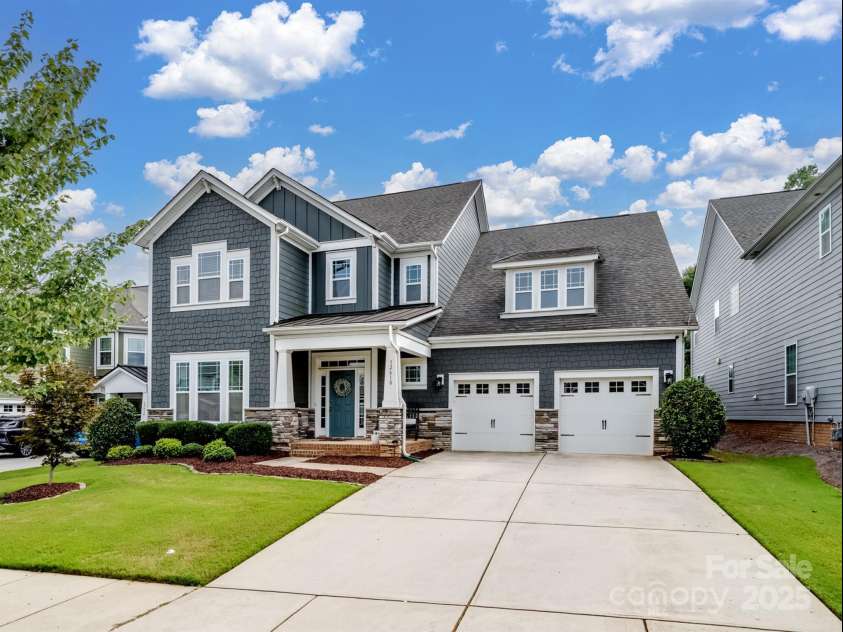 12610 Old Westbury Drive, Cornelius, NC 28031.  MLS# CAR4289586, YatesRealty ID 31384. 