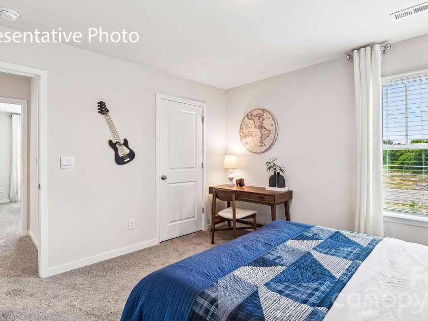 15019 Murrelet Way, Charlotte, NC 28215.  MLS# CAR4352657, YatesRealty ID 31385. 