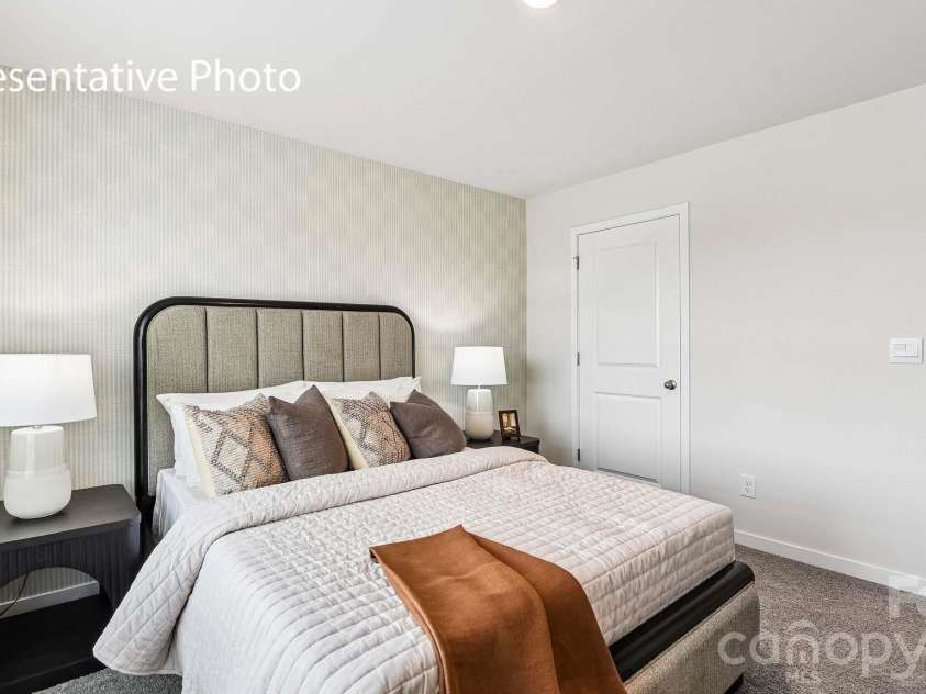 15019 Murrelet Way, Charlotte, NC 28215.  MLS# CAR4352657, YatesRealty ID 31385. 