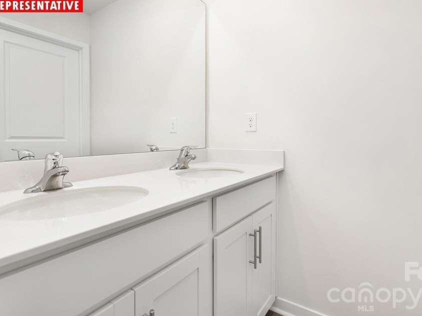 15023 Murrelet Way, Charlotte, NC 28215.  MLS# CAR4393244, YatesRealty ID 31386. 