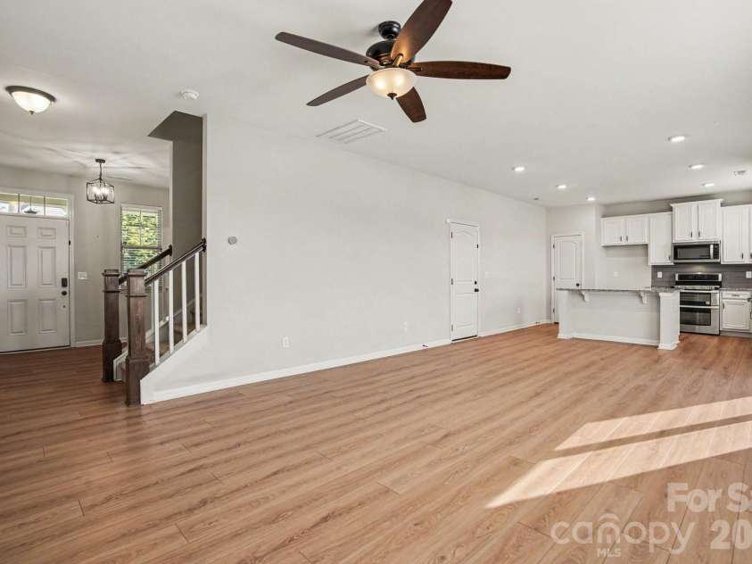 1209 Brooksland Place, Waxhaw, NC 28173.  MLS# CAR4392412, YatesRealty ID 31387. 