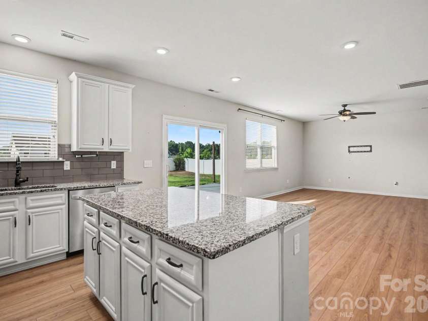 1209 Brooksland Place, Waxhaw, NC 28173.  MLS# CAR4392412, YatesRealty ID 31387. 