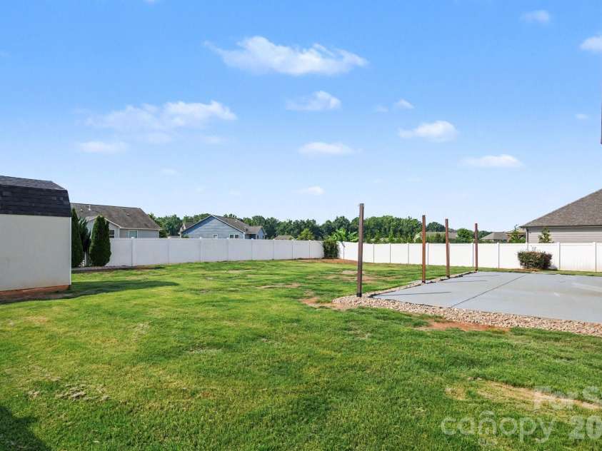 1209 Brooksland Place, Waxhaw, NC 28173.  MLS# CAR4392412, YatesRealty ID 31387. 