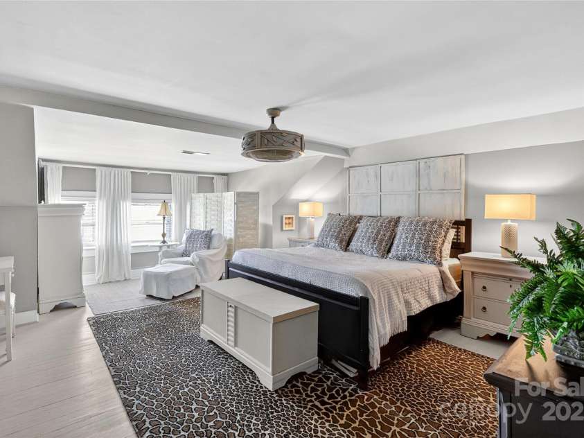 178 Caldwell Street, Brevard, NC 28712.  MLS# CAR4289391, YatesRealty ID 31387. 