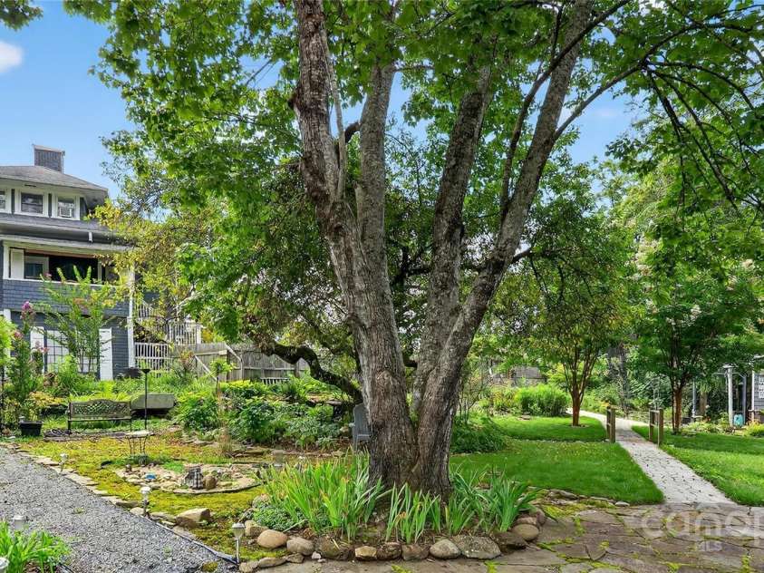 178 Caldwell Street, Brevard, NC 28712.  MLS# CAR4289391, YatesRealty ID 31387. 