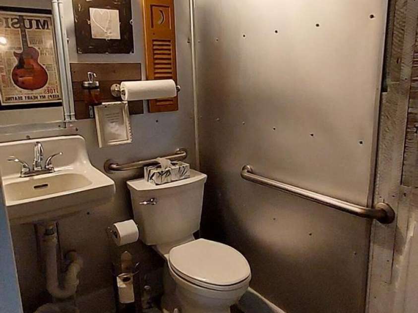 178 Caldwell Street, Brevard, NC 28712.  MLS# CAR4289391, YatesRealty ID 31387. 