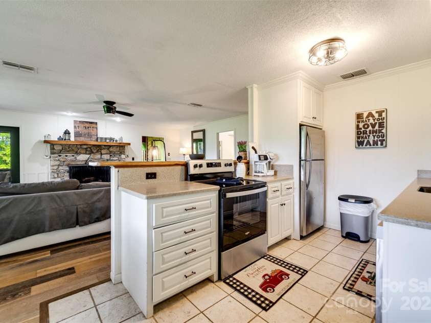 413 Tuskeegee Acres Road, Robbinsville, NC 28771.  MLS# CAR4284776, YatesRealty ID 31388. 