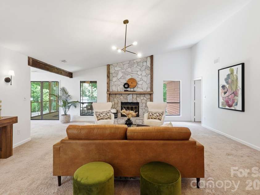 4119 Bon Rea Drive, Charlotte, NC 28226.  MLS# CAR4386771, YatesRealty ID 31389. 