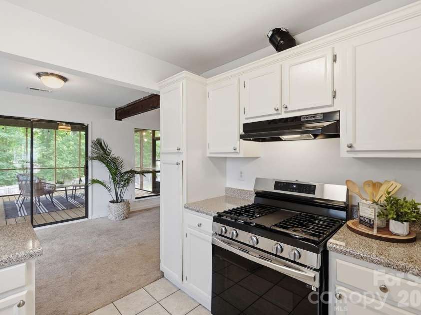4119 Bon Rea Drive, Charlotte, NC 28226.  MLS# CAR4386771, YatesRealty ID 31389. 
