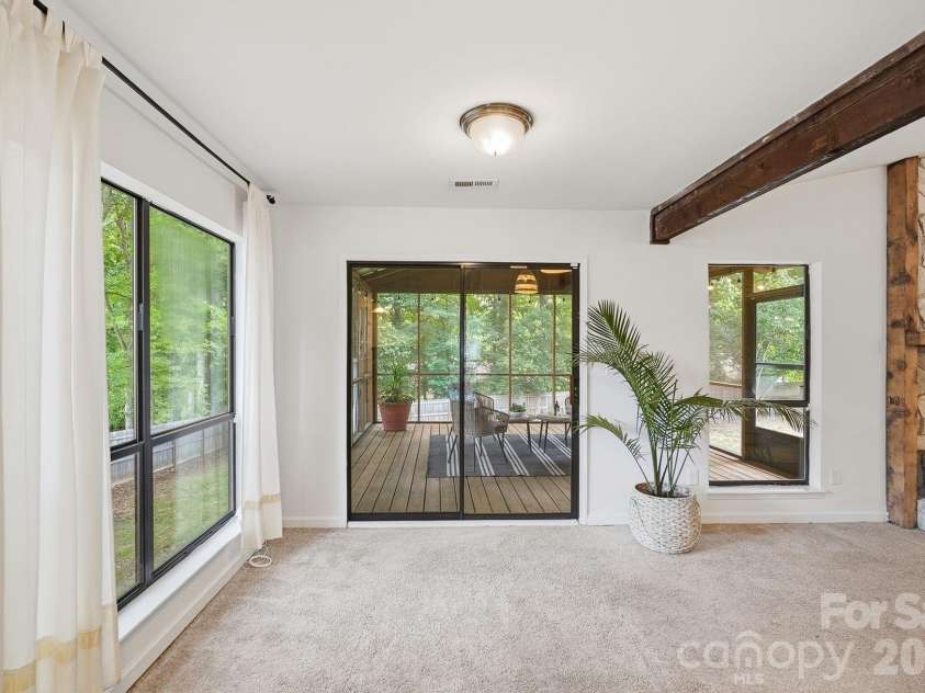 4119 Bon Rea Drive, Charlotte, NC 28226.  MLS# CAR4386771, YatesRealty ID 31389. 