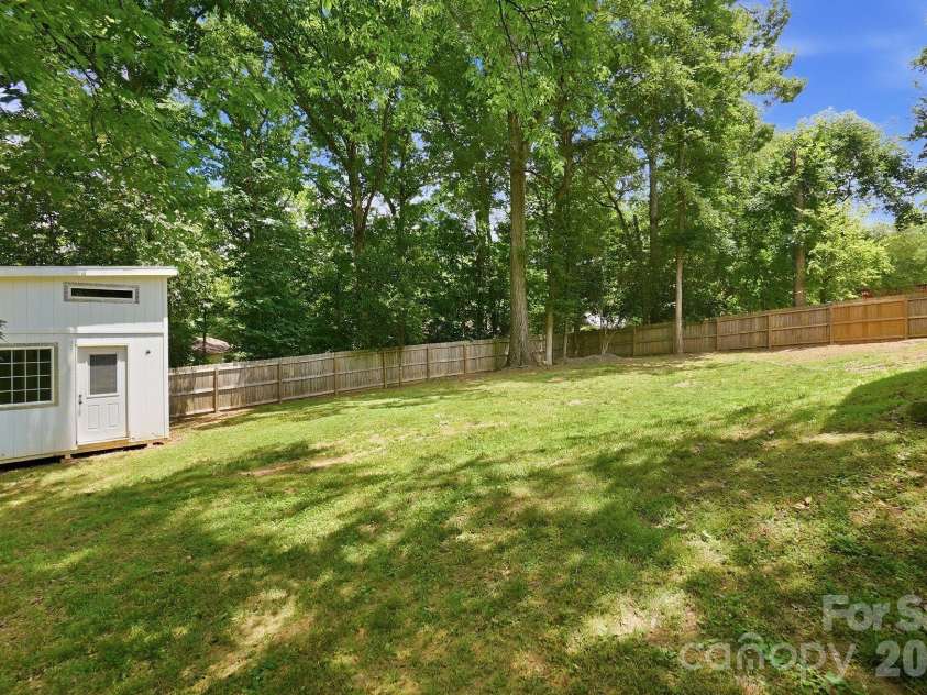 4119 Bon Rea Drive, Charlotte, NC 28226.  MLS# CAR4386771, YatesRealty ID 31389. 