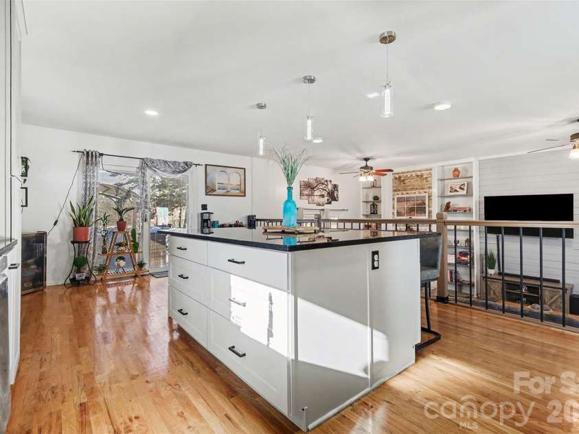 5016 Tara Tea Drive, Fort Mill, SC 29708.  MLS# CAR4336232, YatesRealty ID 3139. 