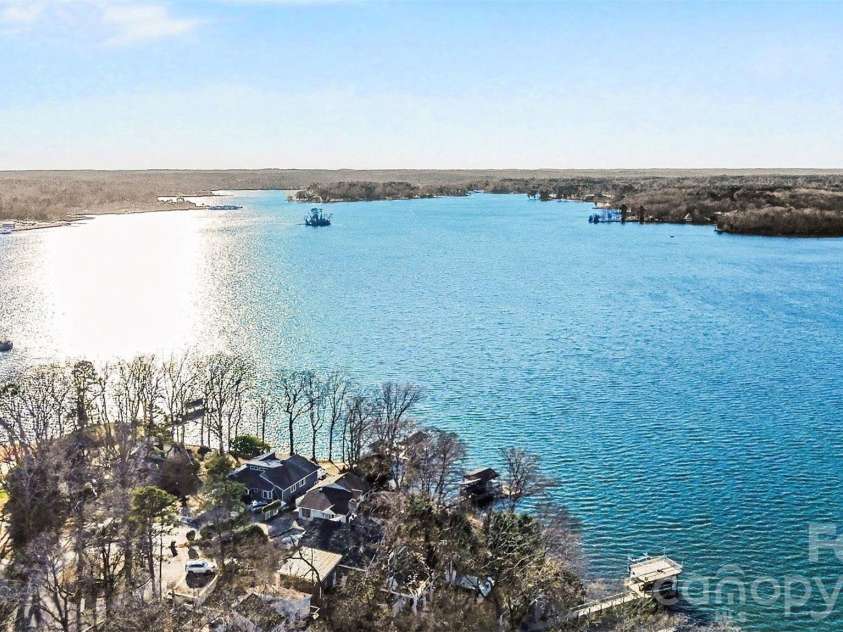 5016 Tara Tea Drive, Fort Mill, SC 29708.  MLS# CAR4336232, YatesRealty ID 3139. 