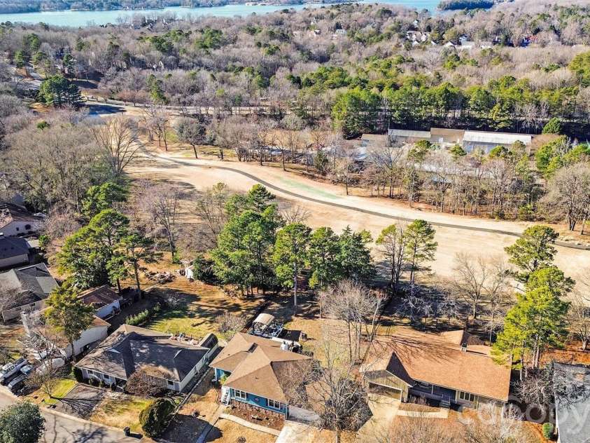 5016 Tara Tea Drive, Fort Mill, SC 29708.  MLS# CAR4336232, YatesRealty ID 3139. 