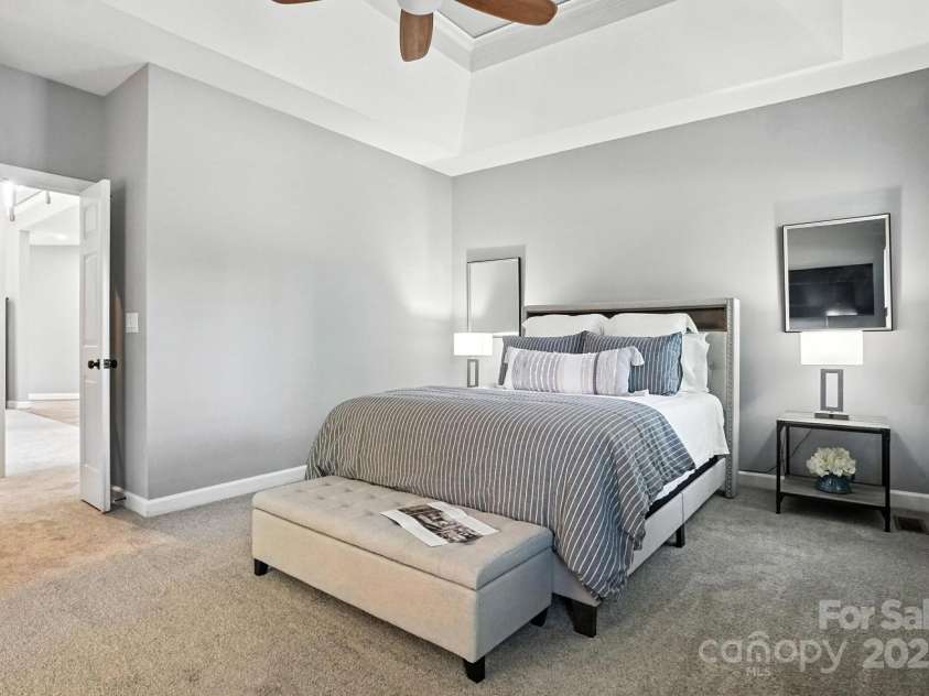 12811 Cadgwith Cove Drive, Huntersville, NC 28078.  MLS# CAR4281341, YatesRealty ID 31390. 