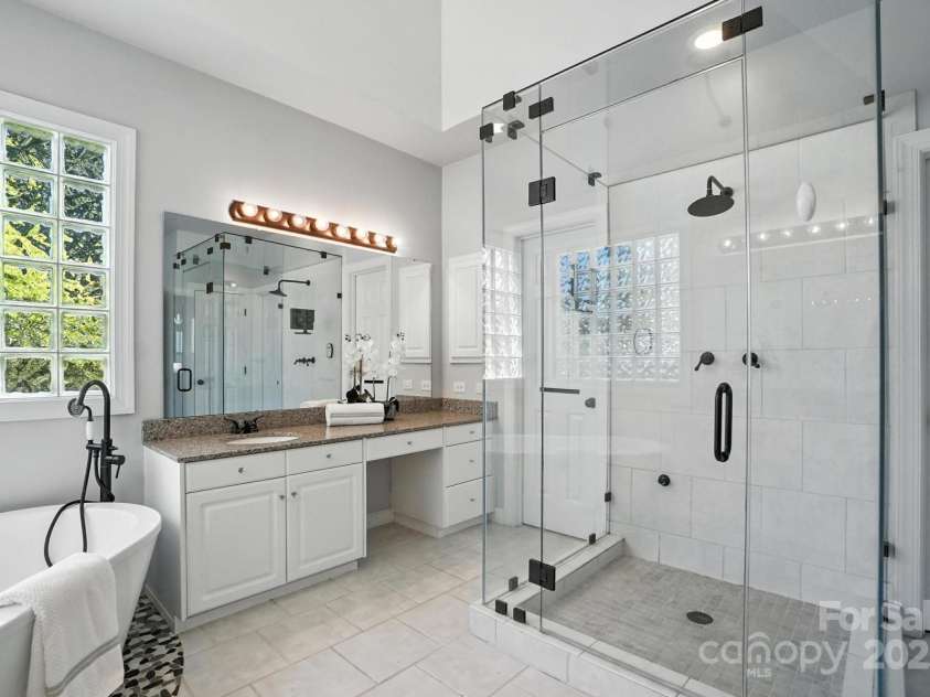 12811 Cadgwith Cove Drive, Huntersville, NC 28078.  MLS# CAR4281341, YatesRealty ID 31390. 