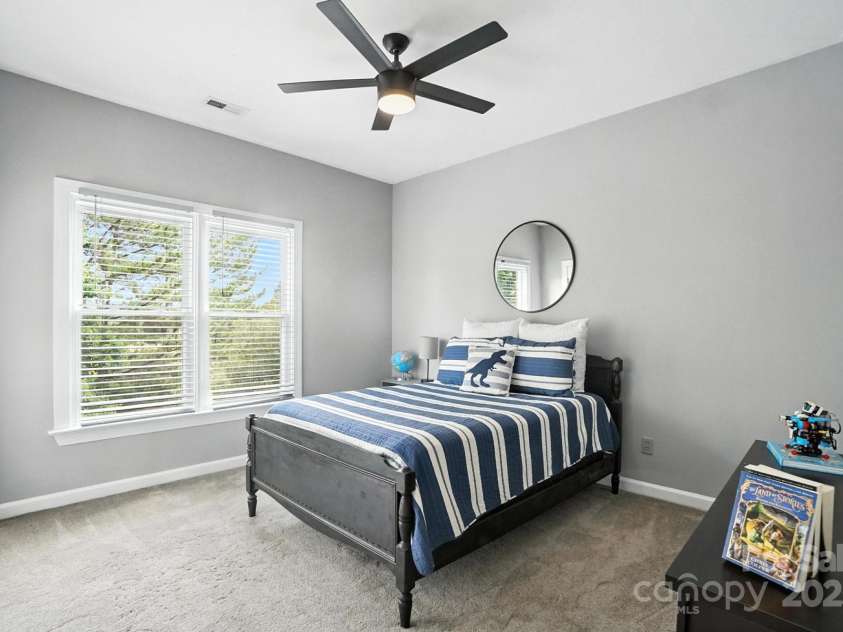 12811 Cadgwith Cove Drive, Huntersville, NC 28078.  MLS# CAR4281341, YatesRealty ID 31390. 