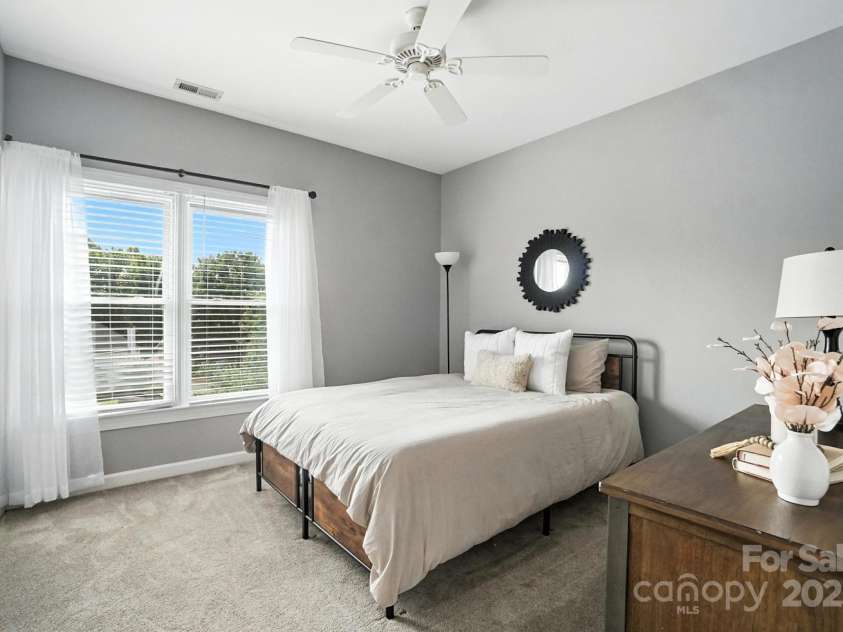 12811 Cadgwith Cove Drive, Huntersville, NC 28078.  MLS# CAR4281341, YatesRealty ID 31390. 