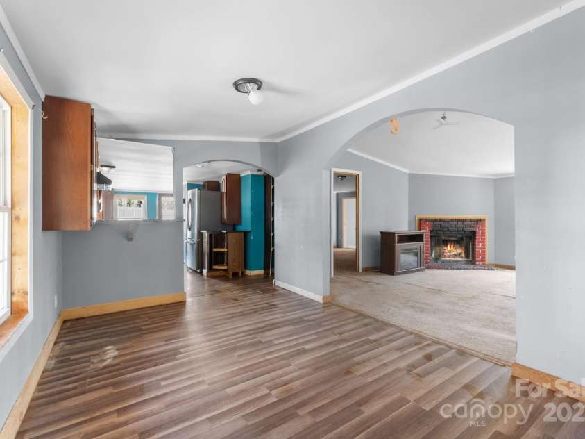 102 Garnett Trace Road, Franklin, NC 28734.  MLS# CAR4332520, YatesRealty ID 31391. 