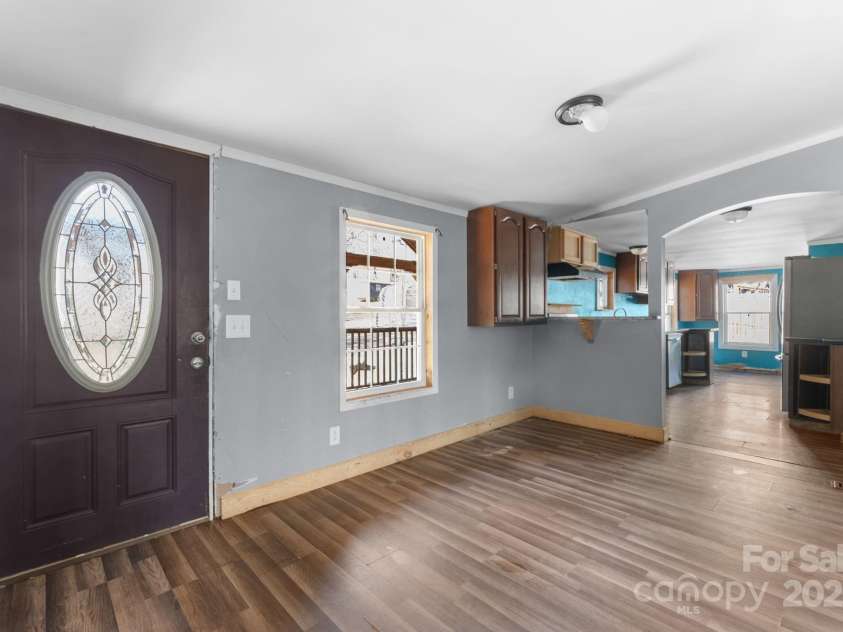 102 Garnett Trace Road, Franklin, NC 28734.  MLS# CAR4332520, YatesRealty ID 31391. 