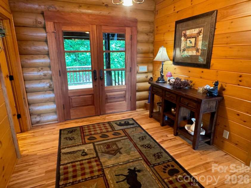 686 Hyacinth Drive, Clyde, NC 28721.  MLS# CAR4384299, YatesRealty ID 31392. 