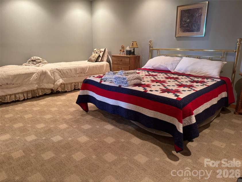 686 Hyacinth Drive, Clyde, NC 28721.  MLS# CAR4384299, YatesRealty ID 31392. 