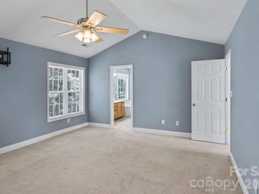 2762 Island Point Drive, Concord, NC 28027.  MLS# CAR4394127, YatesRealty ID 31393. 