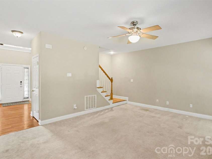 2762 Island Point Drive, Concord, NC 28027.  MLS# CAR4394127, YatesRealty ID 31393. Foyer