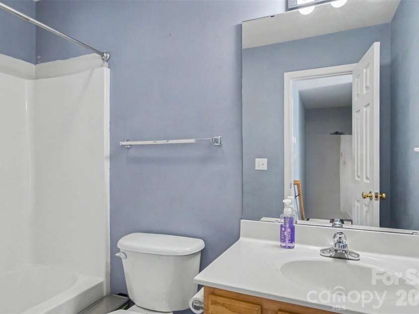 2762 Island Point Drive, Concord, NC 28027.  MLS# CAR4394127, YatesRealty ID 31393. Hall bath on upper level