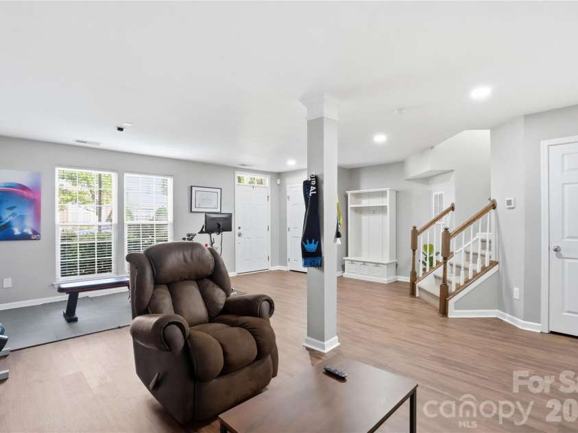 10005 Kings Parade Boulevard, Charlotte, NC 28273.  MLS# CAR4381853, YatesRealty ID 31394. 