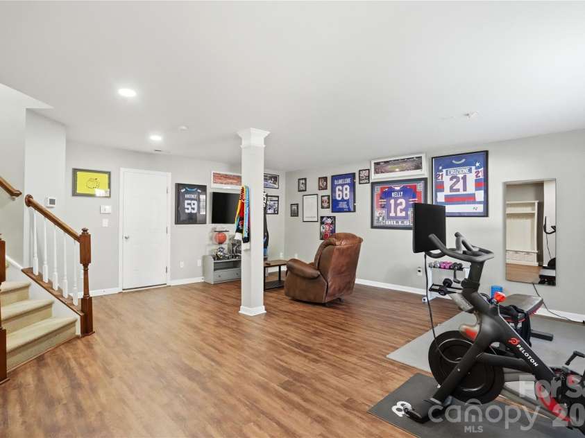 10005 Kings Parade Boulevard, Charlotte, NC 28273.  MLS# CAR4381853, YatesRealty ID 31394. 