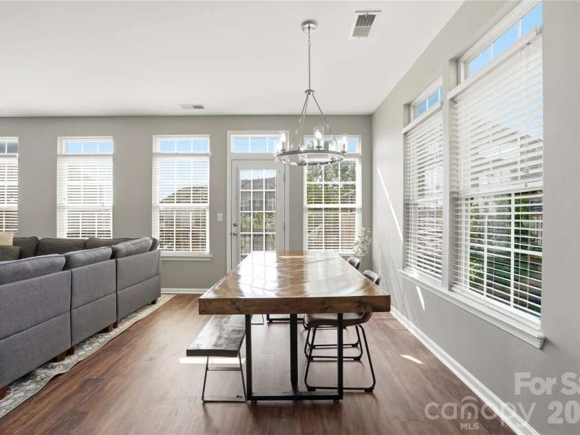 10005 Kings Parade Boulevard, Charlotte, NC 28273.  MLS# CAR4381853, YatesRealty ID 31394. 