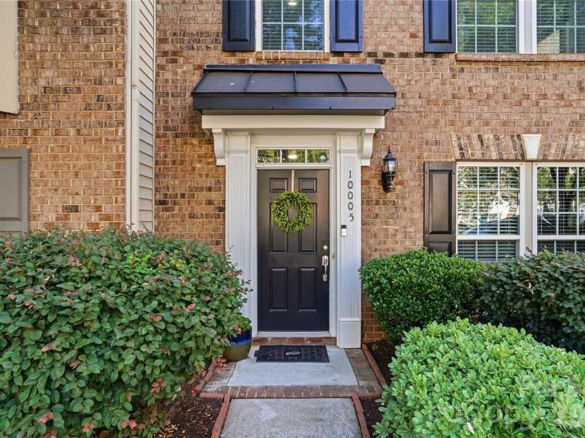 10005 Kings Parade Boulevard, Charlotte, NC 28273.  MLS# CAR4381853, YatesRealty ID 31394. 