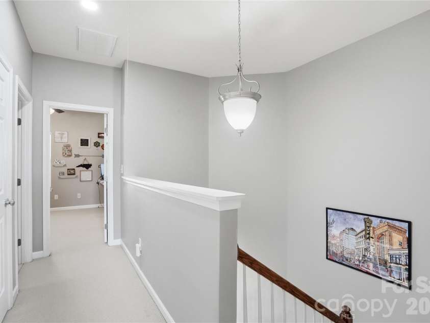 10005 Kings Parade Boulevard, Charlotte, NC 28273.  MLS# CAR4381853, YatesRealty ID 31394. 